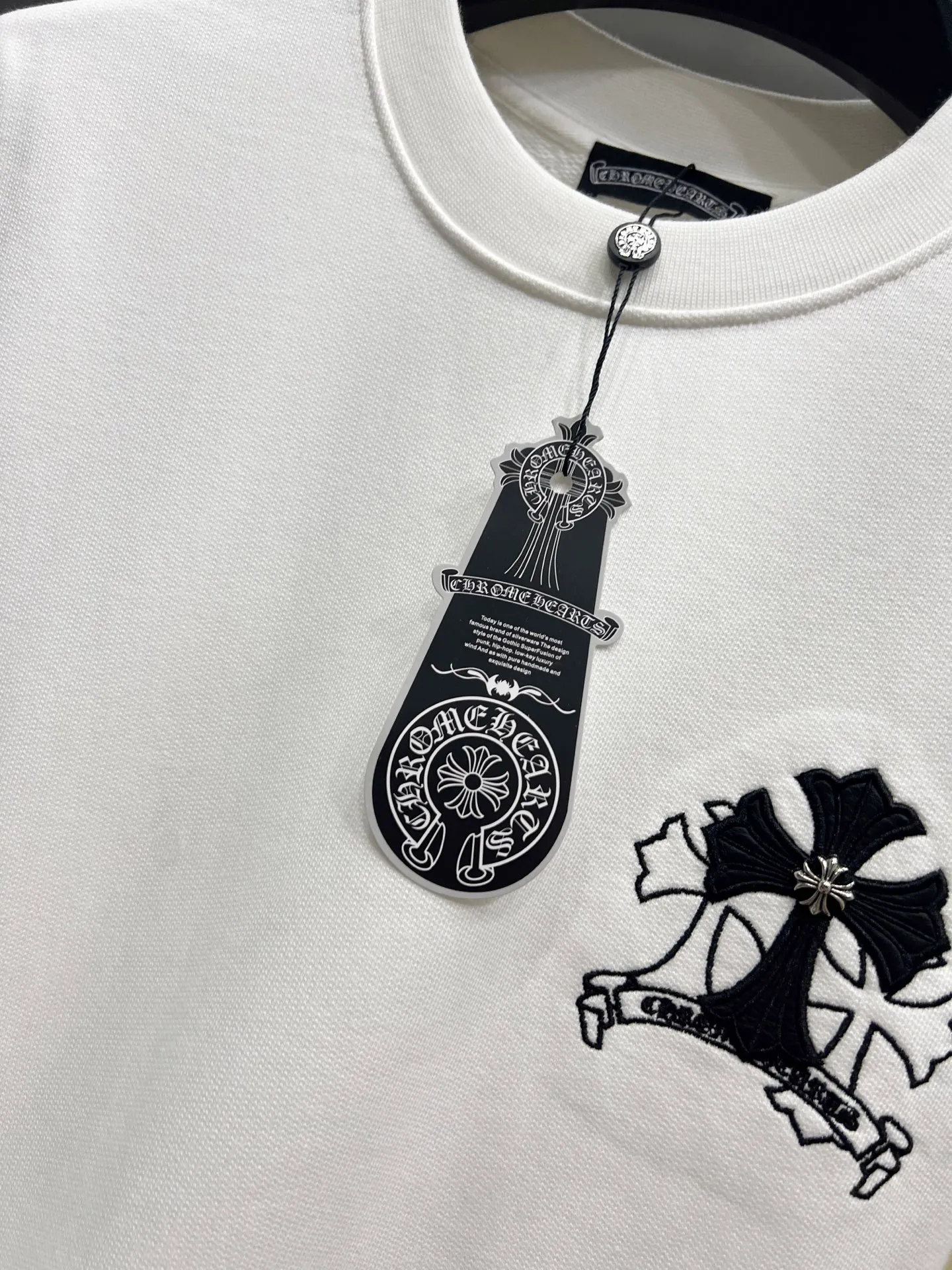 🅿️310 CH Cro 2025 Autumn and Winter New Customized 430g Double Yarn Fabric Round Neck Long Sleeve Sweater Chest Cross Pastel Embroidery Technology Classic Sanskrit Letters Embroidery Pastel + Hardware Design Technology High-end Version! The same loose version for men and women S M L XL XXL five sizes color black white